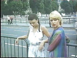 Body body a Bangkok (1981) Orgy with Marylin Jess