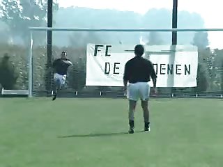 Fc de kapoenen Voltreffer