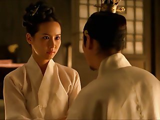 The Concubine (2012) Jo Yeo-jeong - scene3