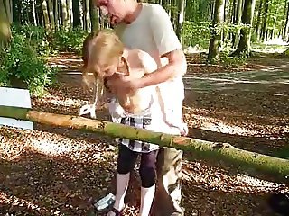 Hot Exhib Teen Fucked in a Public Park