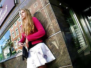 Hot Girl Upskirt Nice Dress Legs at Bus Stop